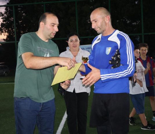 ჩხოროწყუში ვეტერანთა შორის მინი ფეხბურთის ტურნირი გაიმართა.